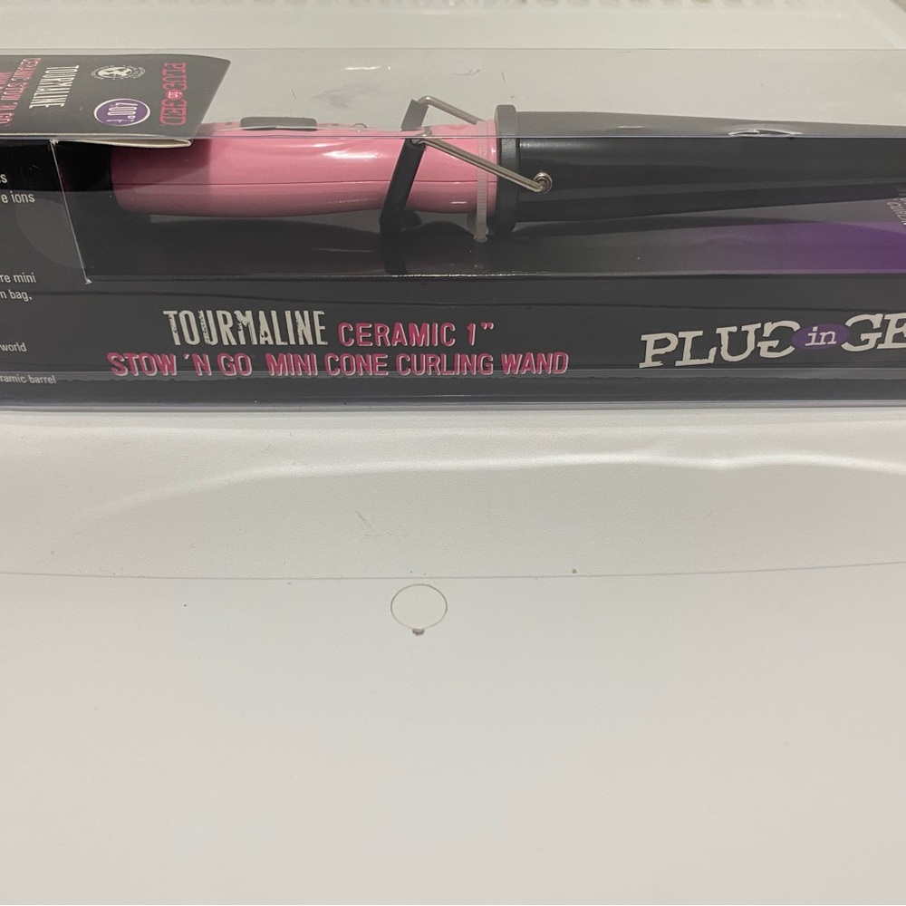 Plugged Tourmaline Ceramic 1” Stow N’ Go Mini Cone Curling Wand.
